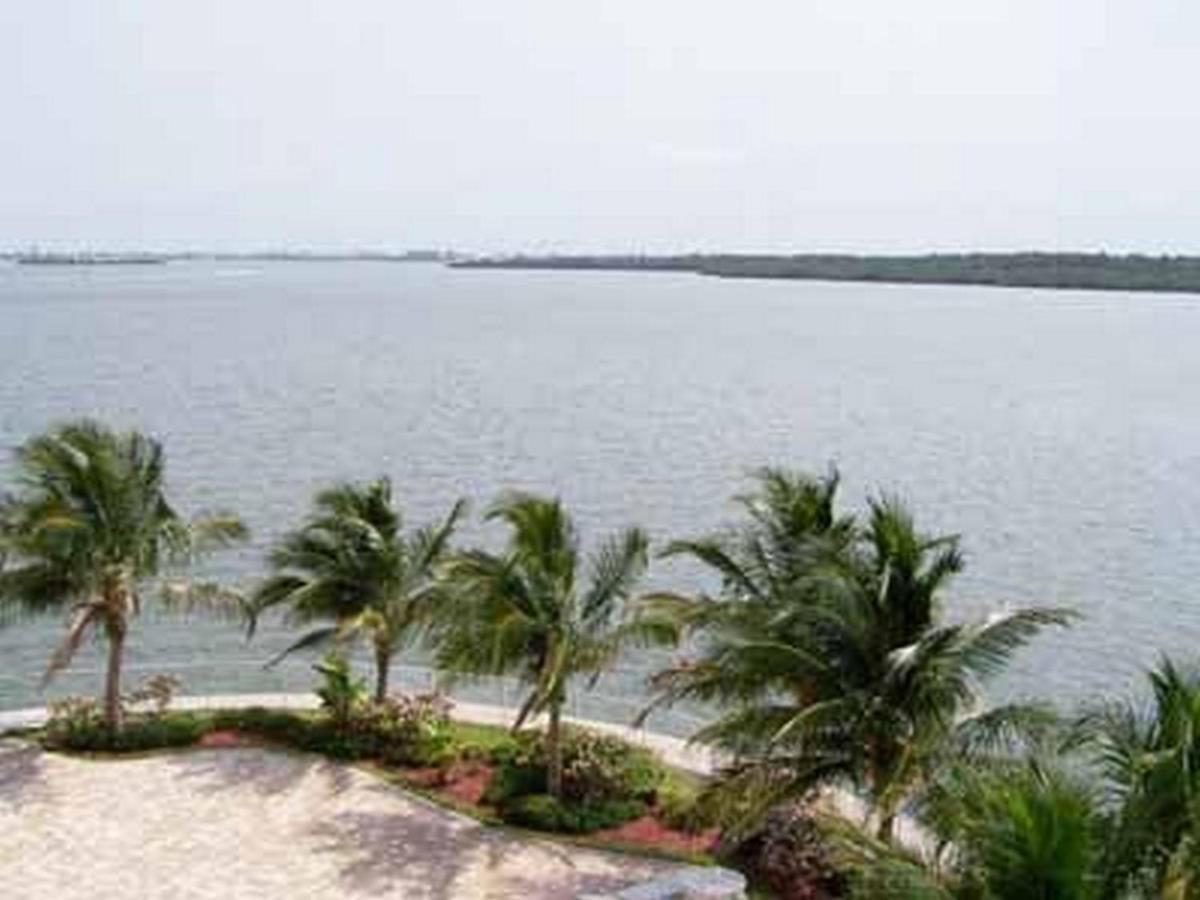 Boca Ciega Resort By Travel Resort Services St. Petersburg Exterior photo