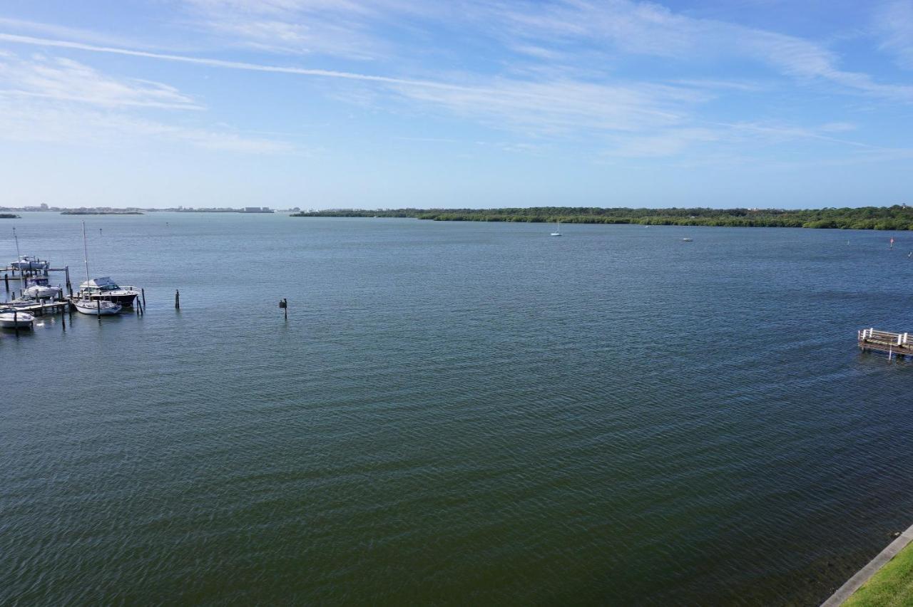 Boca Ciega Resort By Travel Resort Services St. Petersburg Exterior photo