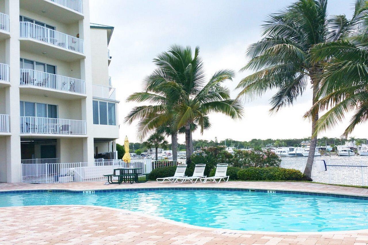 Boca Ciega Resort By Travel Resort Services St. Petersburg Exterior photo