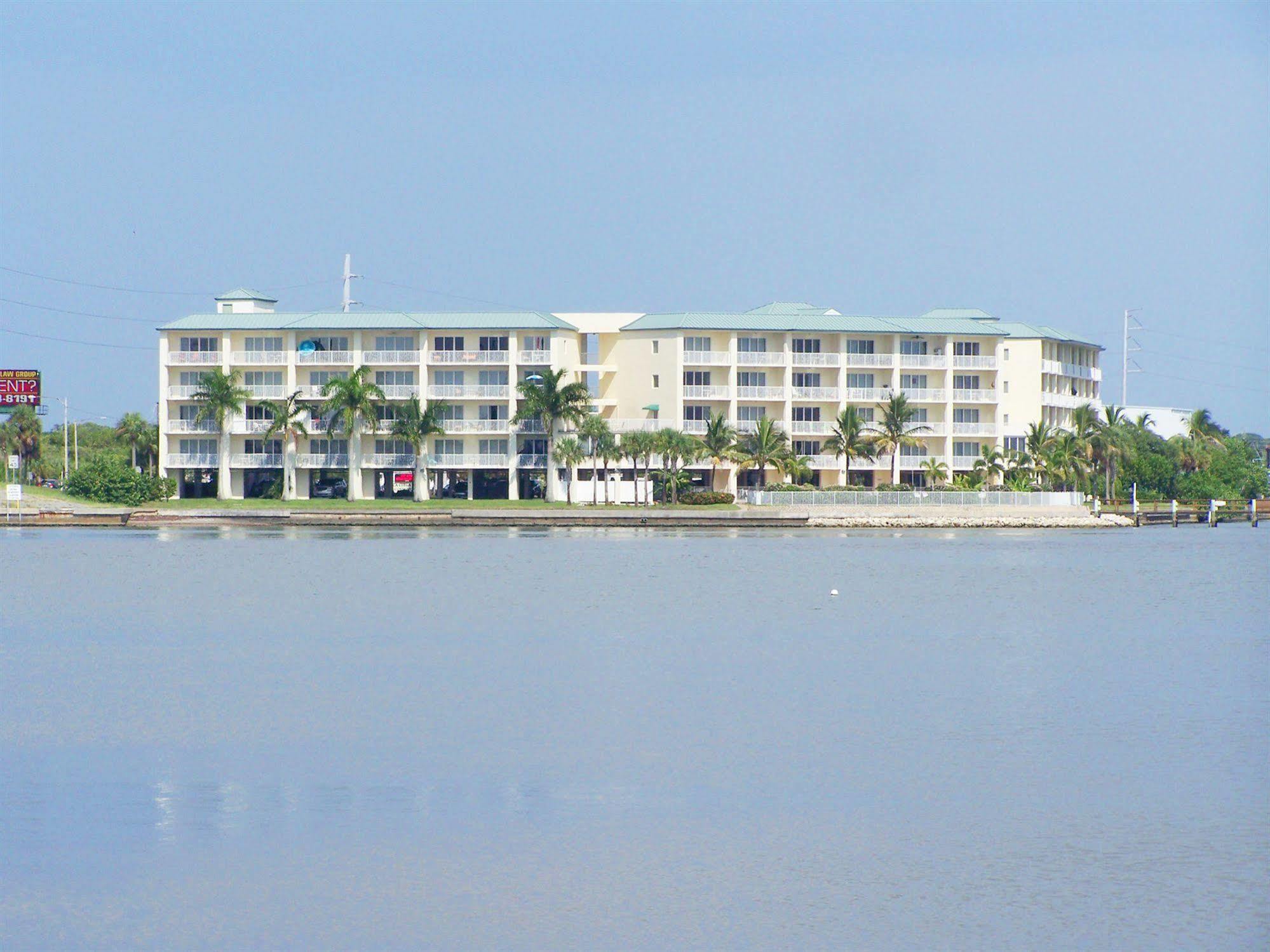 Boca Ciega Resort By Travel Resort Services St. Petersburg Exterior photo