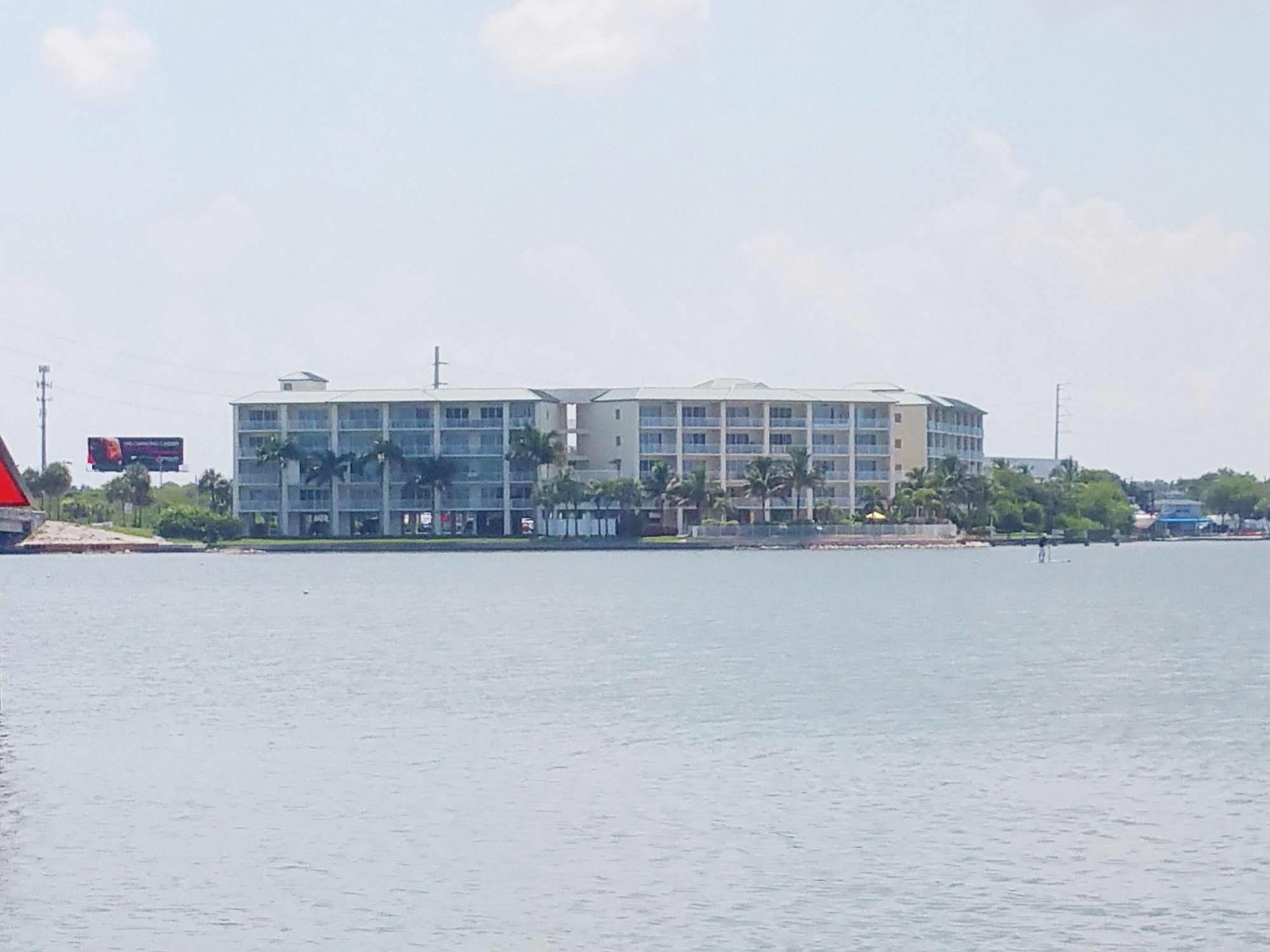 Boca Ciega Resort By Travel Resort Services St. Petersburg Exterior photo