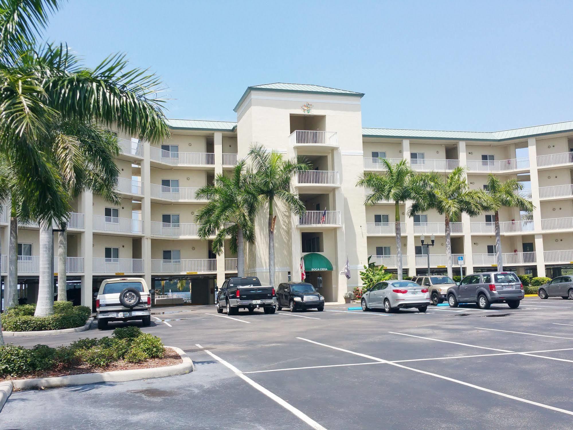 Boca Ciega Resort By Travel Resort Services St. Petersburg Exterior photo